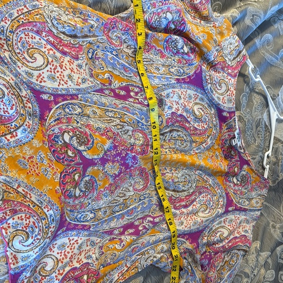 Ivy Jane Bell sleeve top-  size M/L - Picture 5 of 5